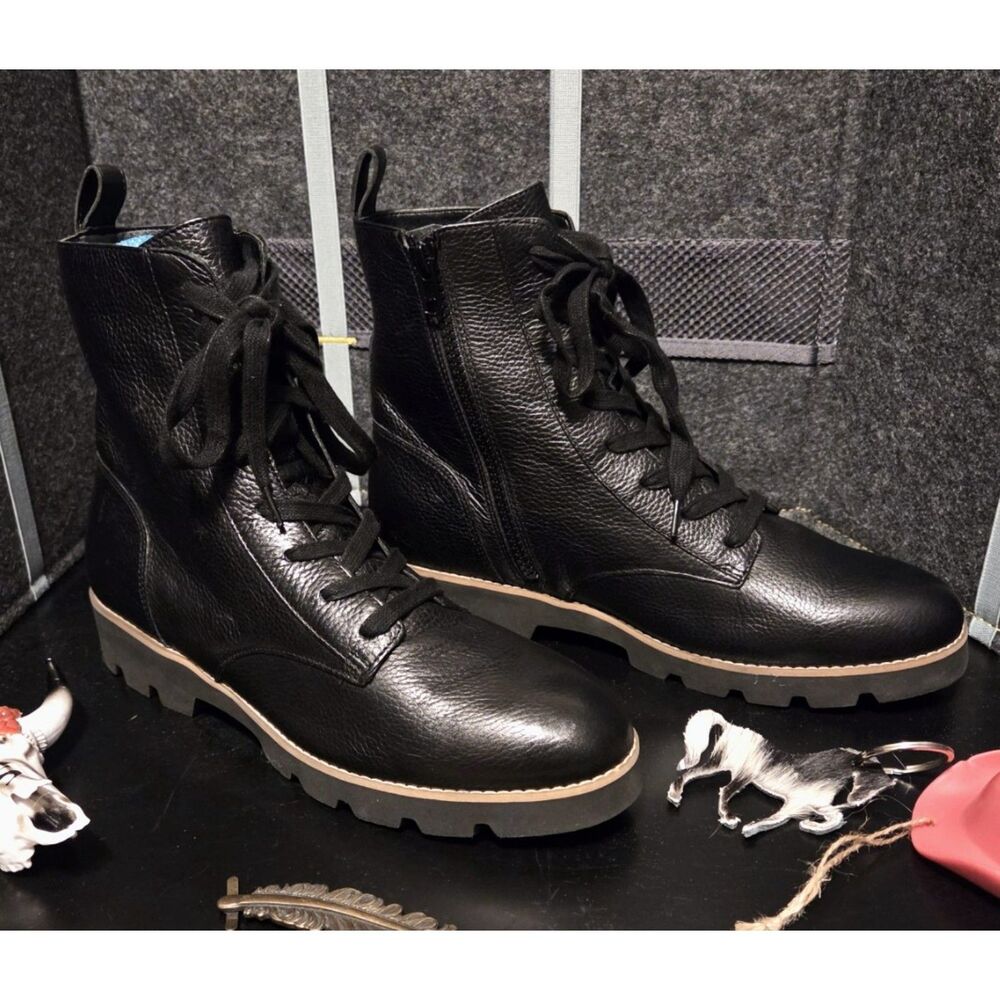 NWOT - Vionic Lani Combat Boots - Size 9 - Picture 2 of 10
